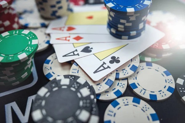 Qiu Qiu betting table interface
